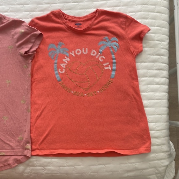 Girls T-shirts. 2 Old Navy and 1 O’Neill. Size M/8 - Picture 3 of 8